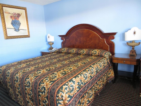 A Fisher's Inn Motel image 29